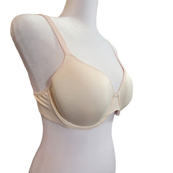 Warners Bra - cream in color- size 36B - Picture 2 of 4